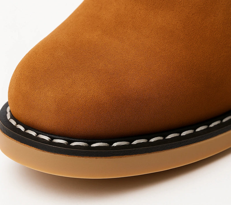 [Kit 4 em 1] Bota Masculina Zemu de Cano Curto em Couro Legítimo com Boné Modão, Cinto Country e Carteira GRÁTIS